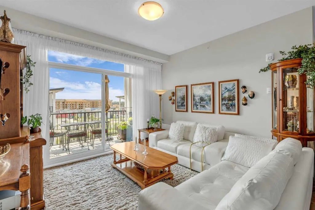 35 Walgrove Walk SE, #406