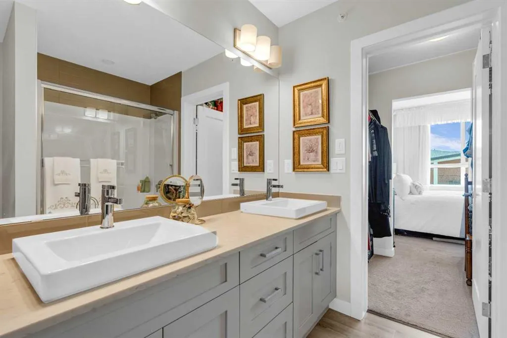 35 Walgrove Walk SE, #406