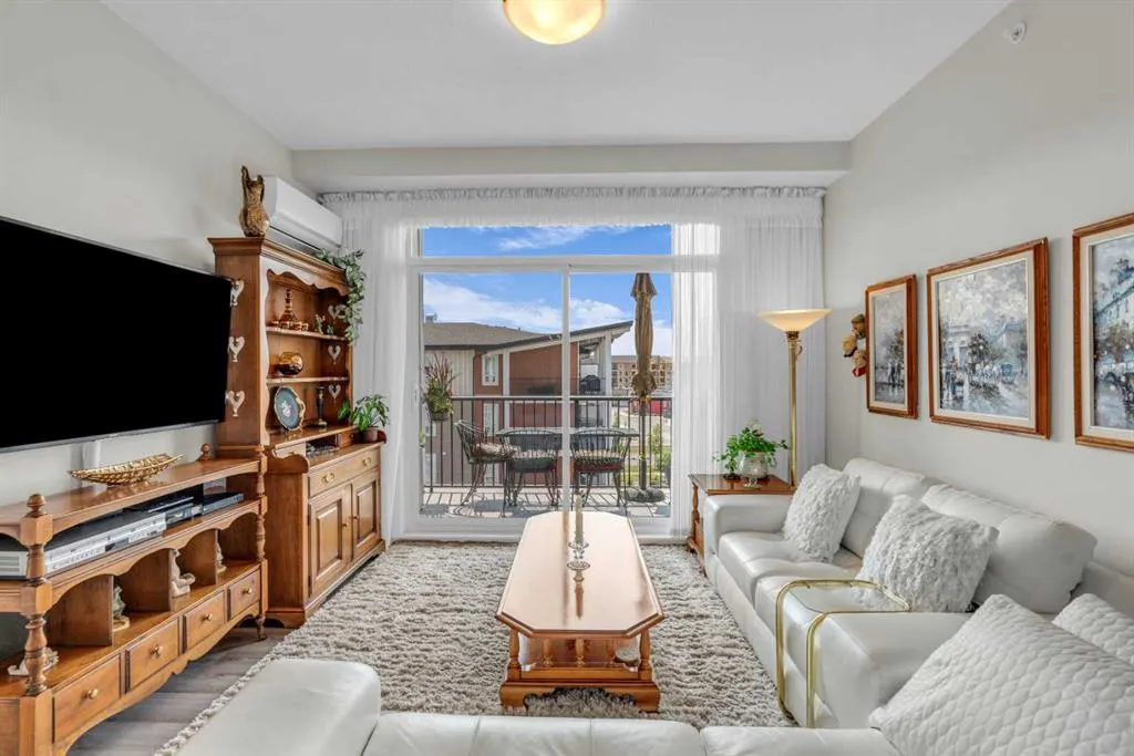 35 Walgrove Walk SE, #406