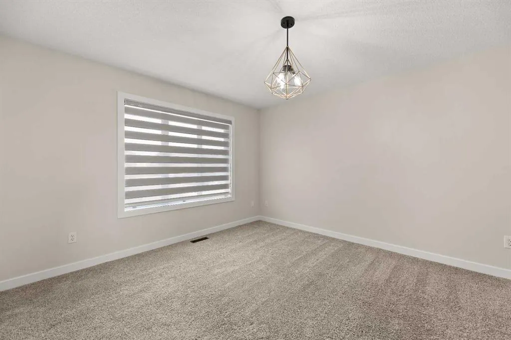 165 Canals Circle SW