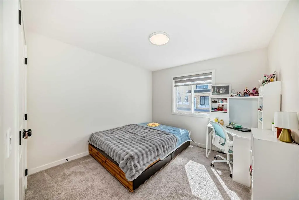 248 Lavender Manor SE