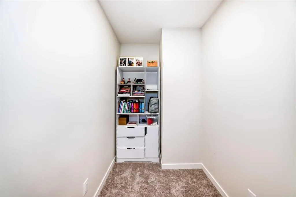 248 Lavender Manor SE