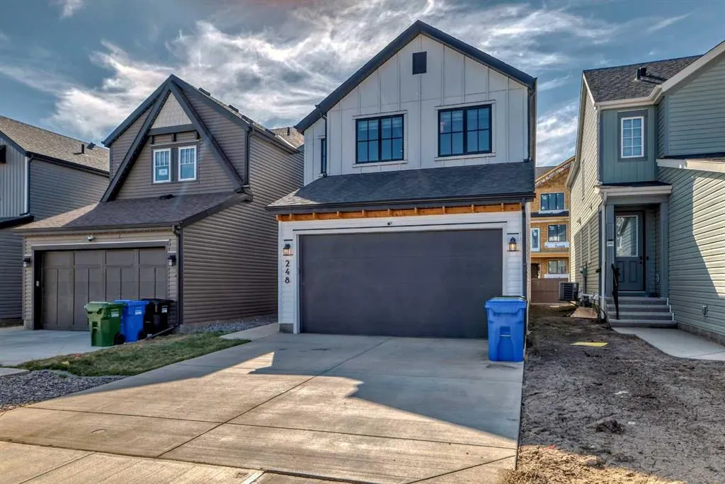 248 Lavender Manor SE