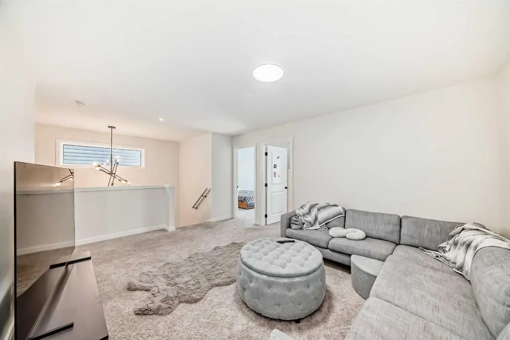 248 Lavender Manor SE