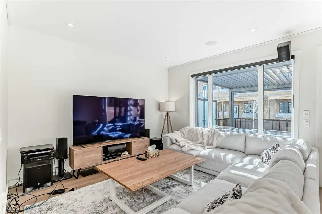 248 Lavender Manor SE