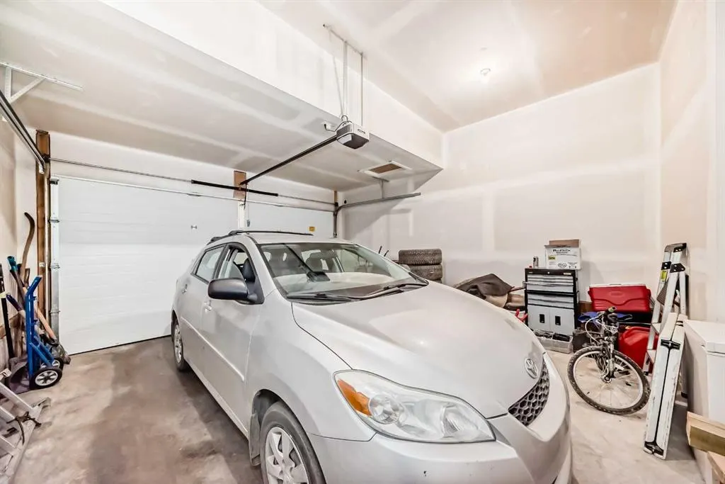 248 Lavender Manor SE