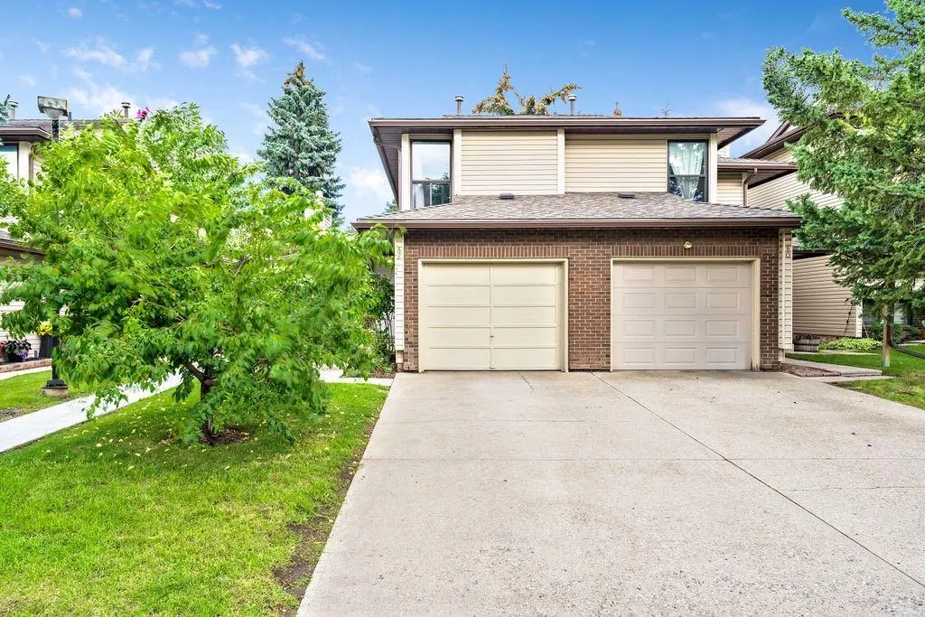 62 Cedardale Crescent SW