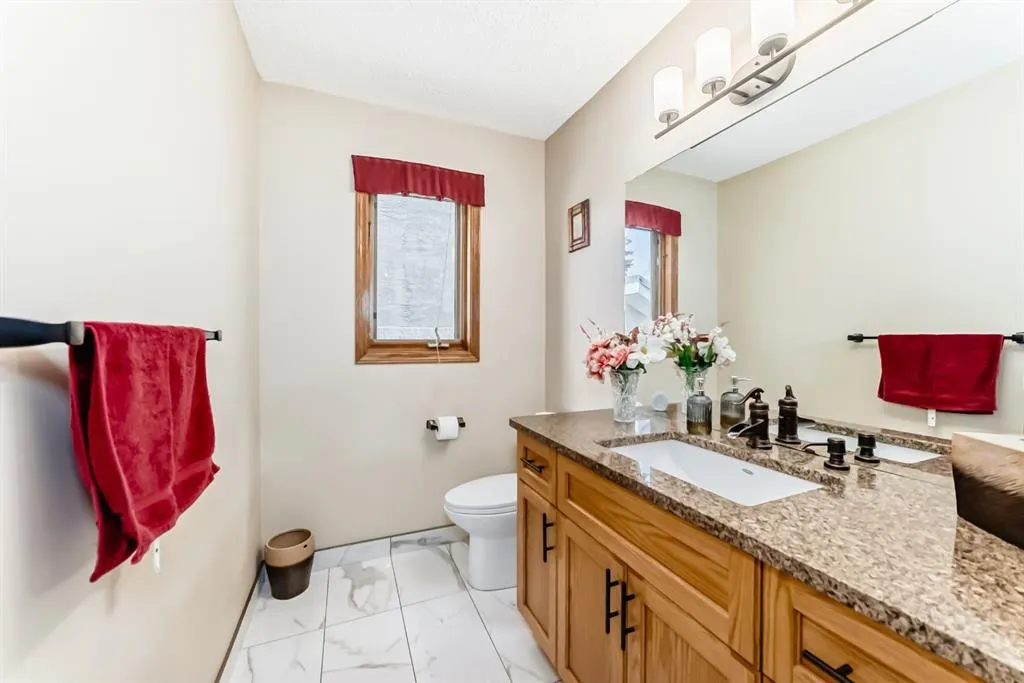142 Edgeview Road NW