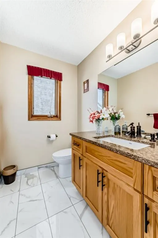 142 Edgeview Road NW