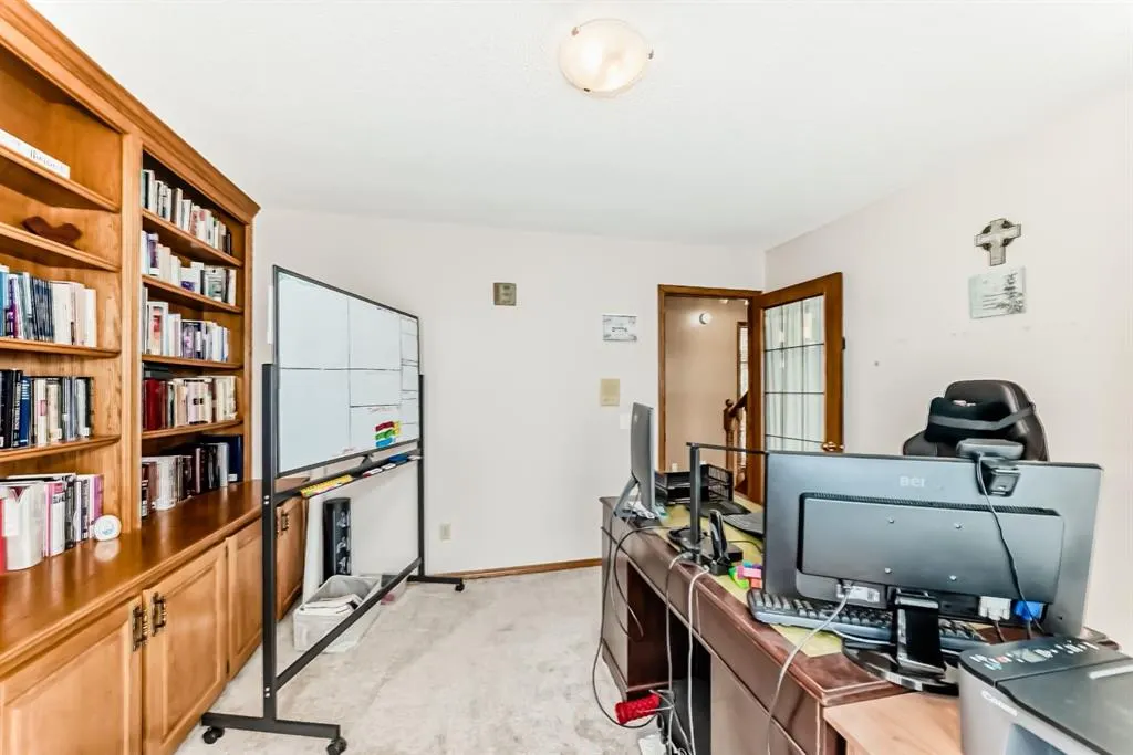 142 Edgeview Road NW