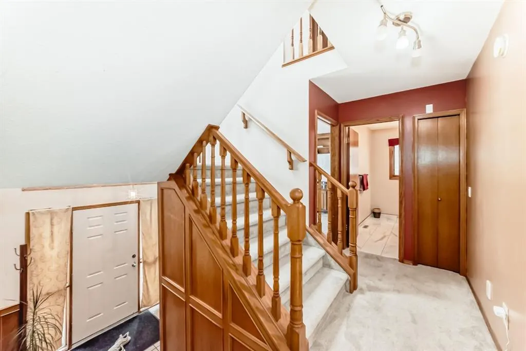 142 Edgeview Road NW