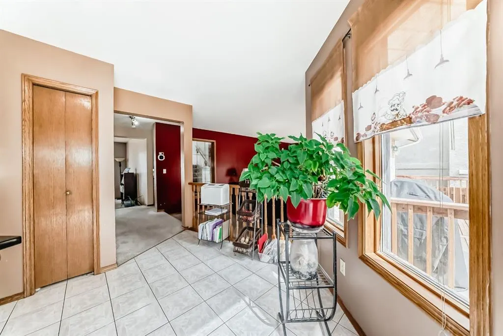 142 Edgeview Road NW