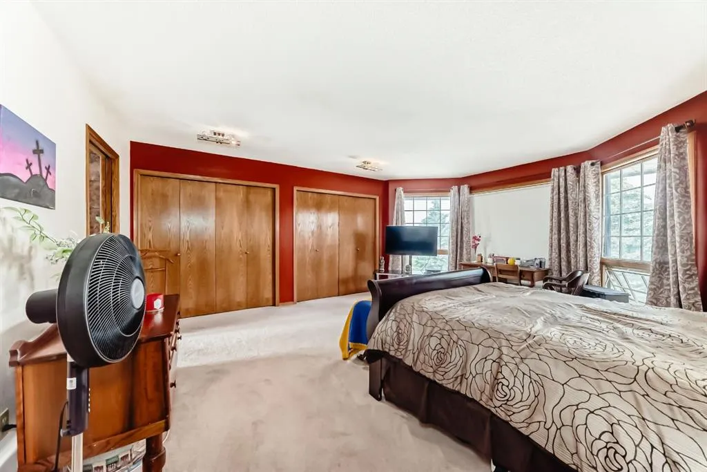 142 Edgeview Road NW