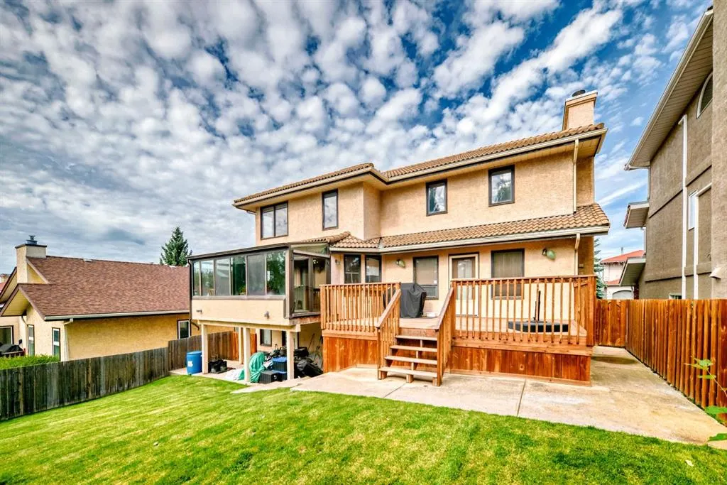 142 Edgeview Road NW