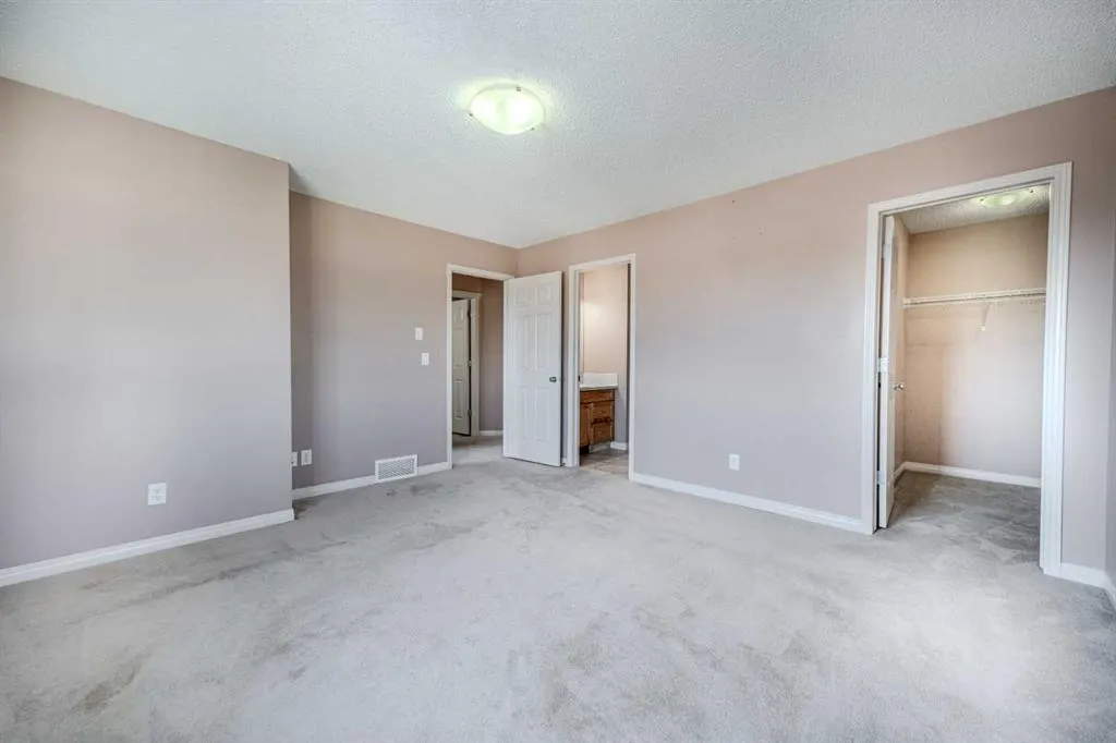 250 Eversyde Close SW