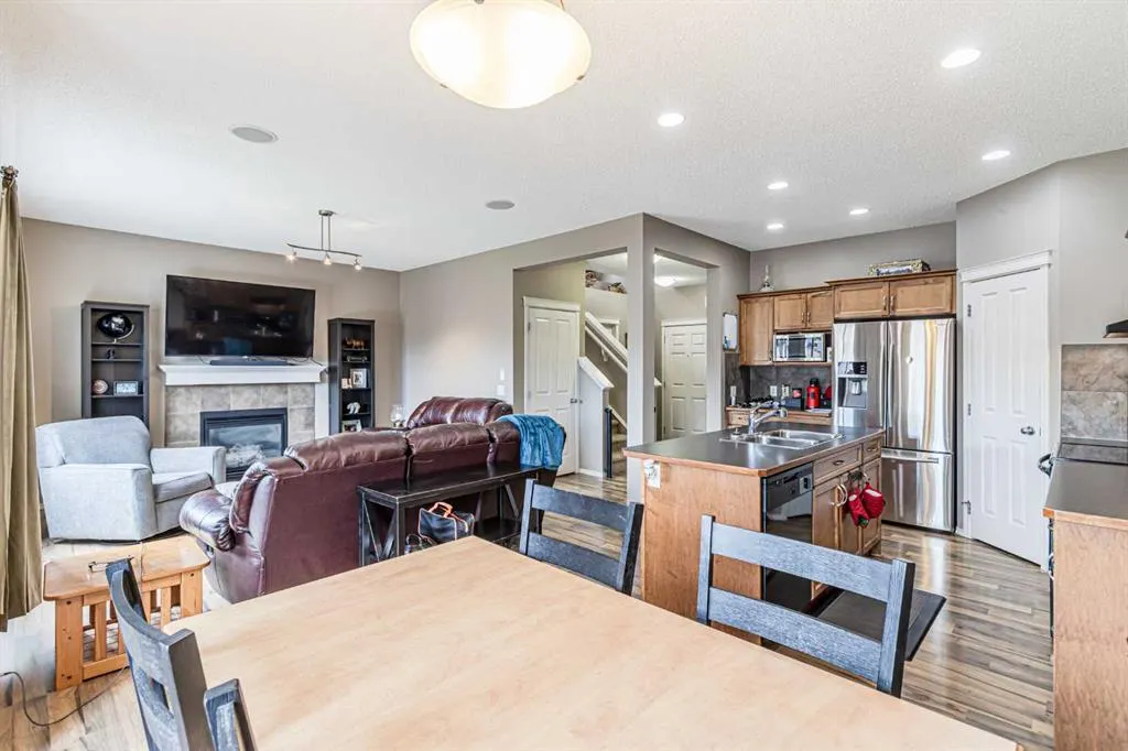 14 Elgin Meadows Way SE
