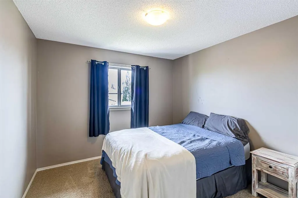14 Elgin Meadows Way SE