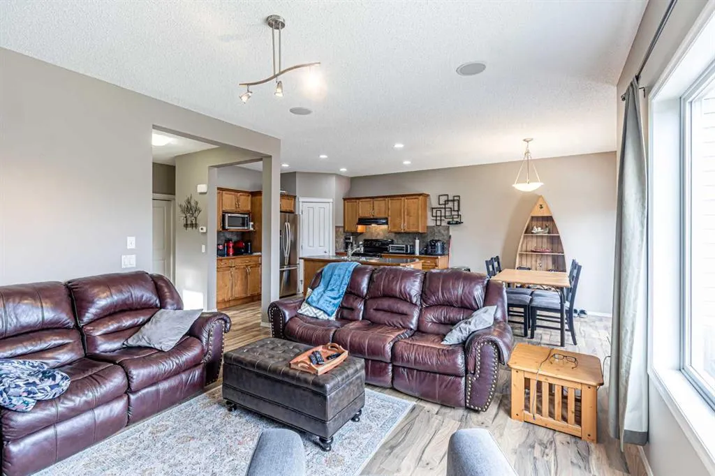 14 Elgin Meadows Way SE