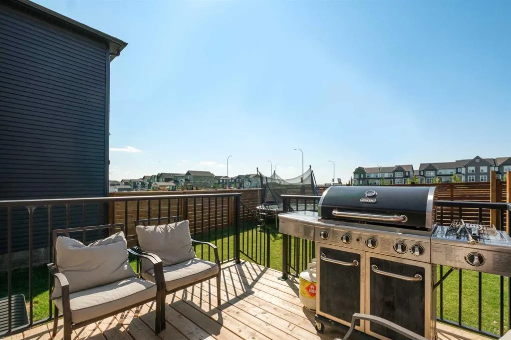 261 Herron Mews NE