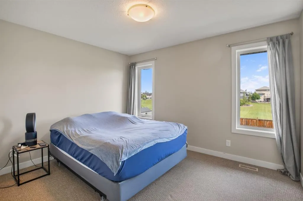130 Larsen Crescent