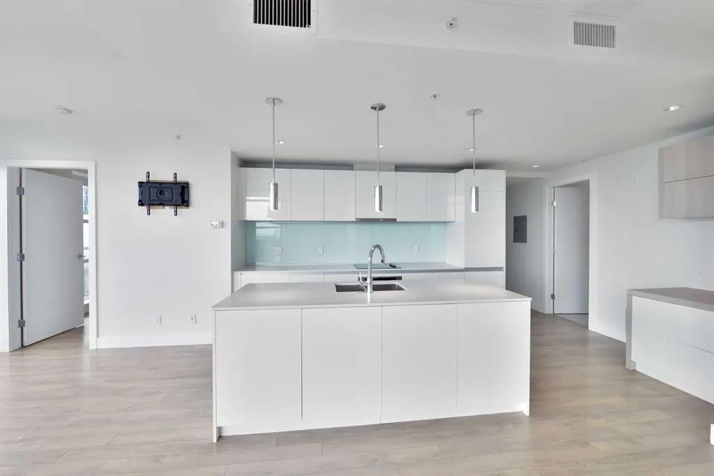 1122 3 Street SE, #2907