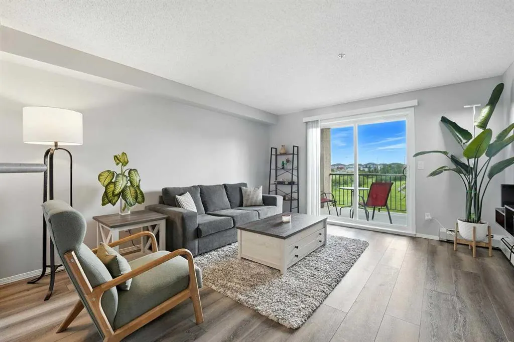 304 Mackenzie Way SW, #7204