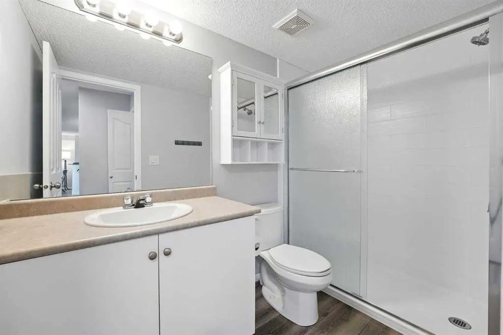 304 Mackenzie Way SW, #7204