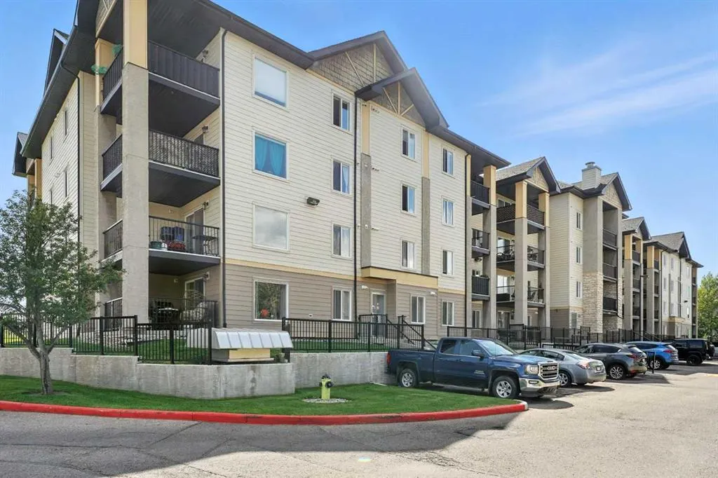 304 Mackenzie Way SW, #7204