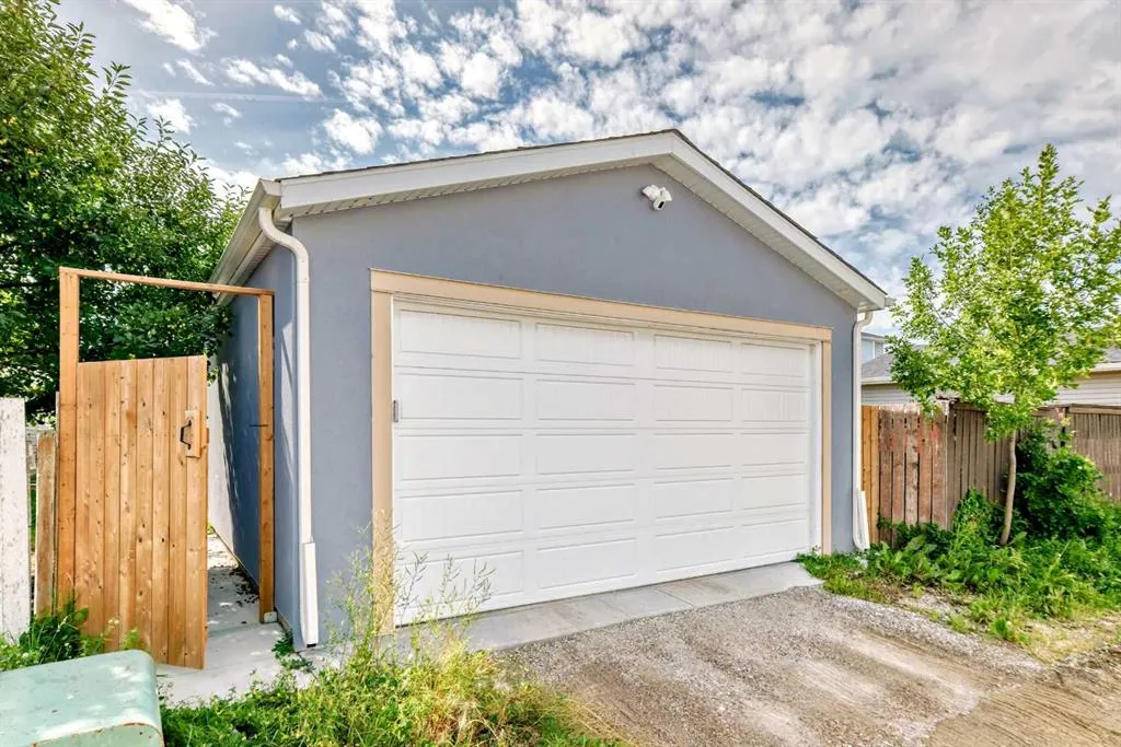 7 Martinview Crescent