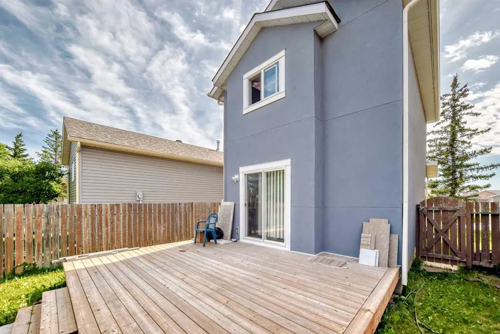 7 Martinview Crescent