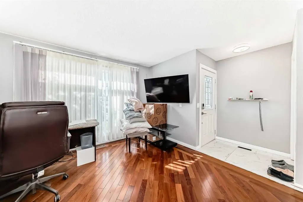 7 Martinview Crescent