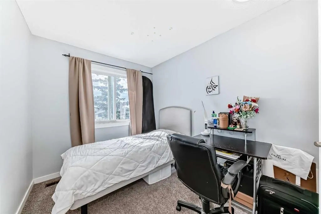 7 Martinview Crescent