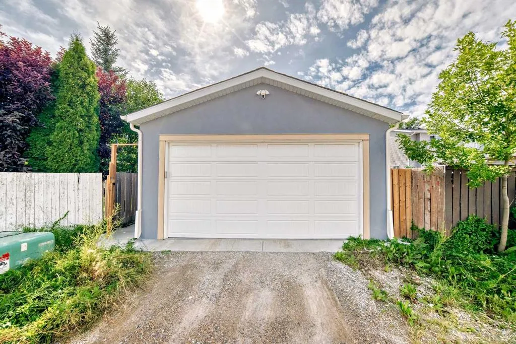 7 Martinview Crescent