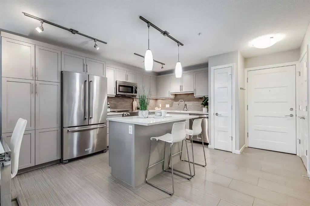10 Market Boulevard SE, #1111