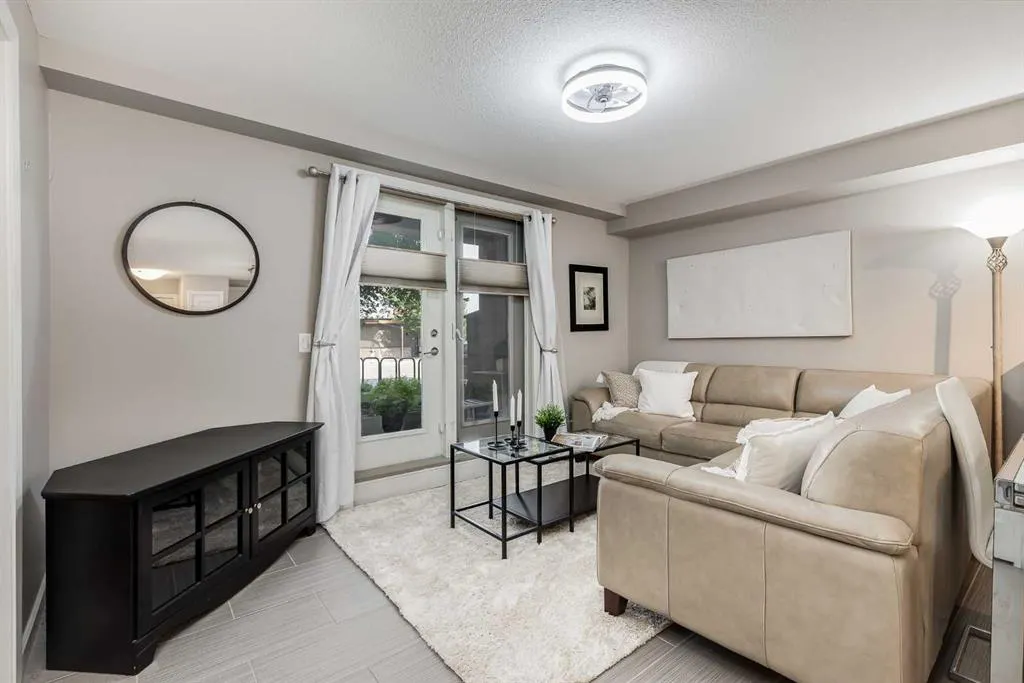 10 Market Boulevard SE, #1111