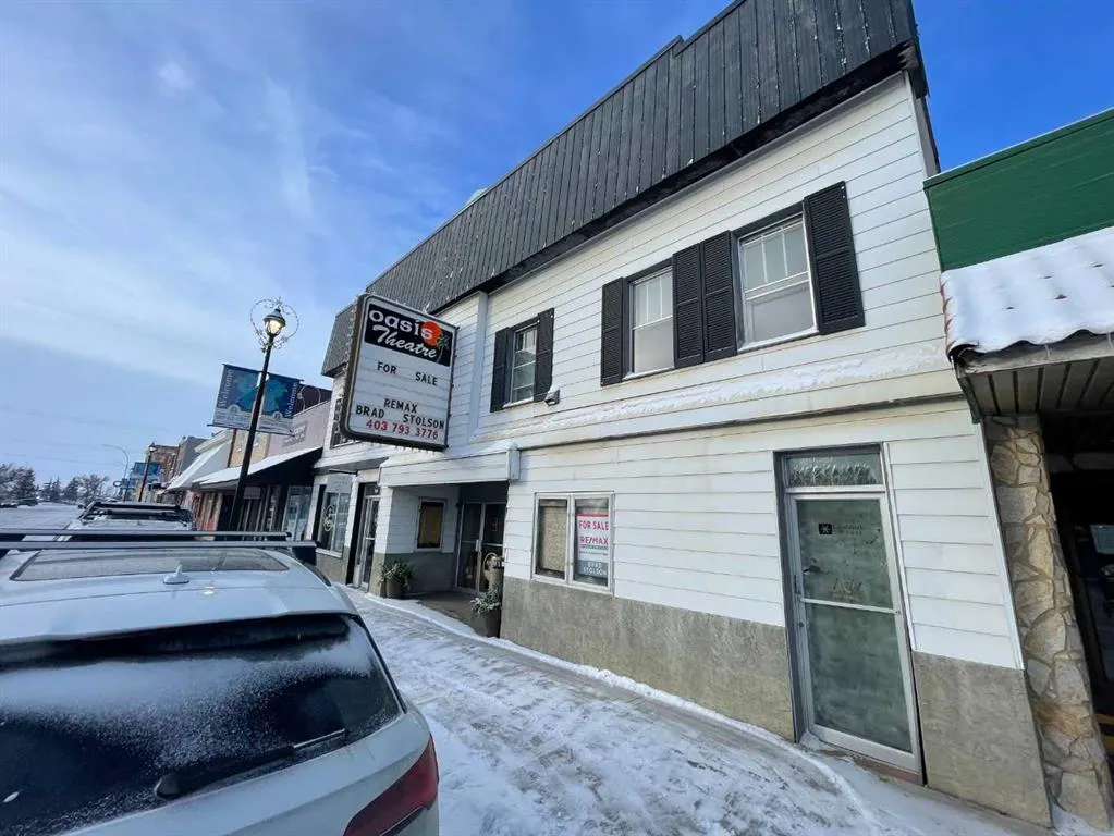 131 2 Street W