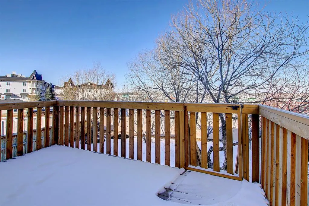 25 Panamount Crescent NW