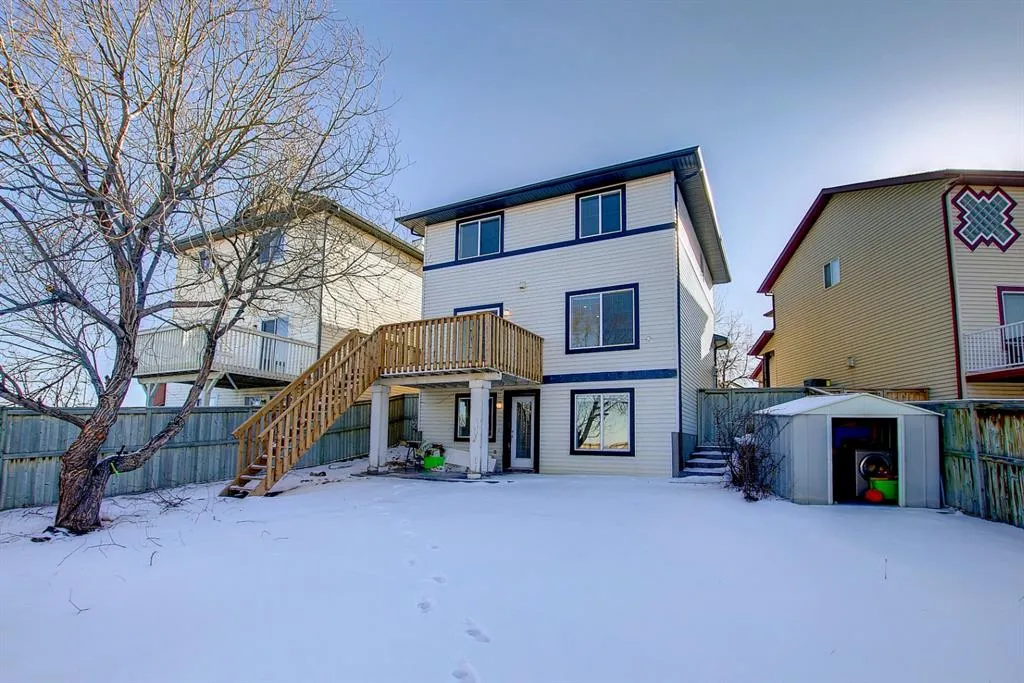 25 Panamount Crescent NW