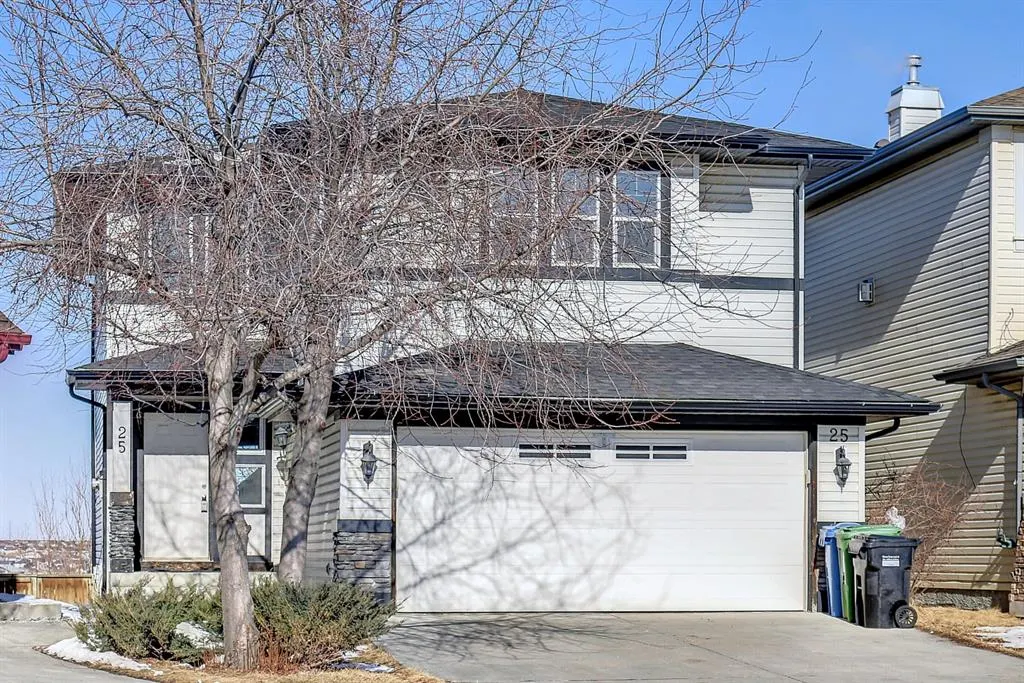 25 Panamount Crescent NW