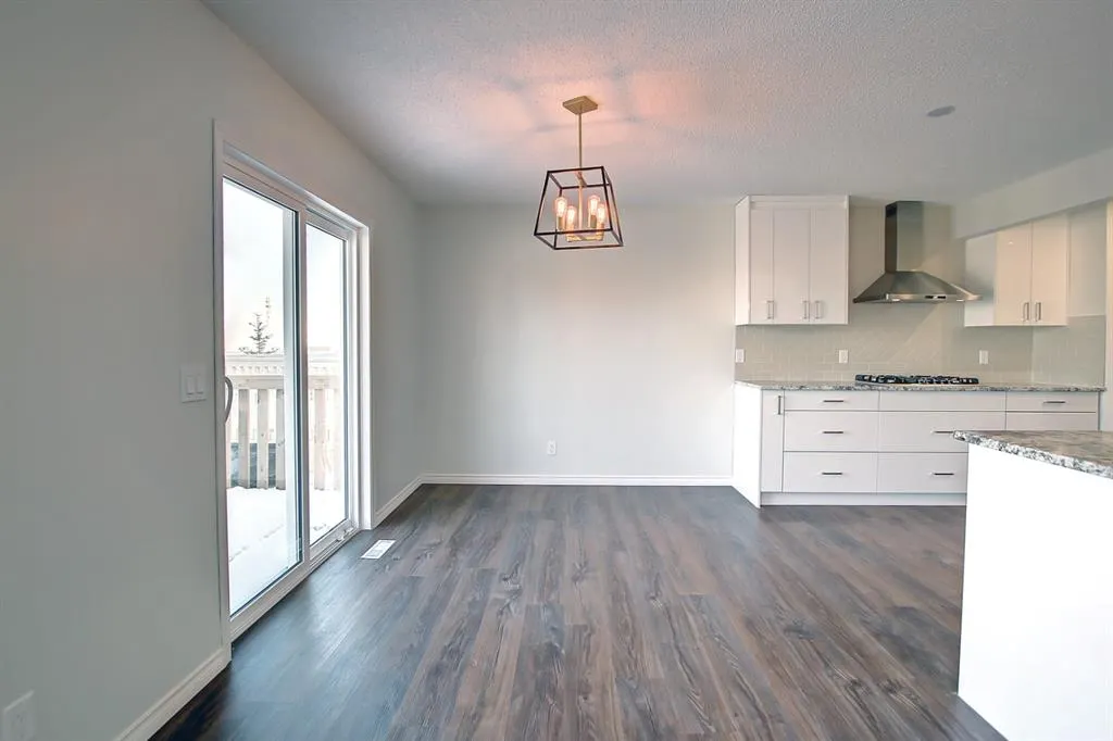 25 Panamount Crescent NW