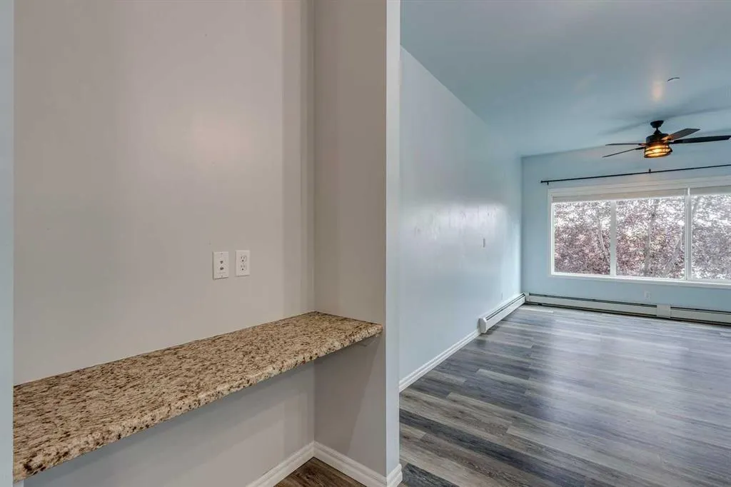 4 Kingsland Close SE, #2203