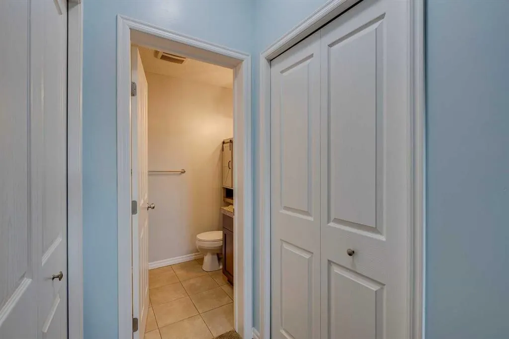4 Kingsland Close SE, #2203