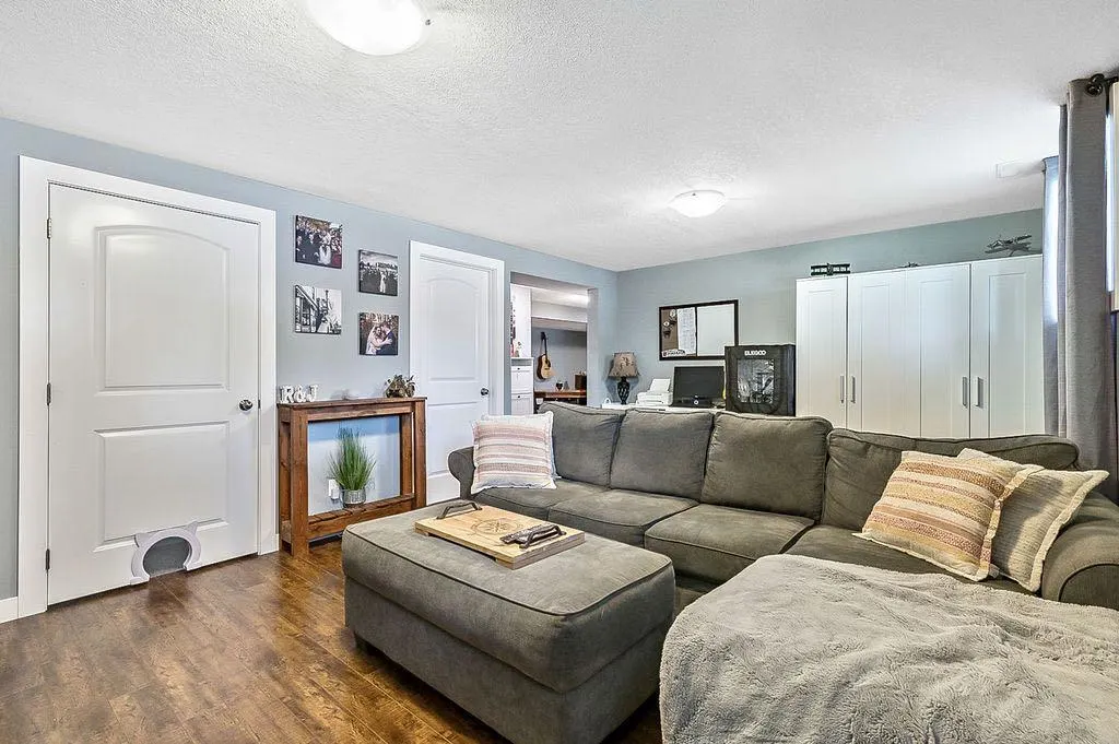 130 Willow Ridge Crescent