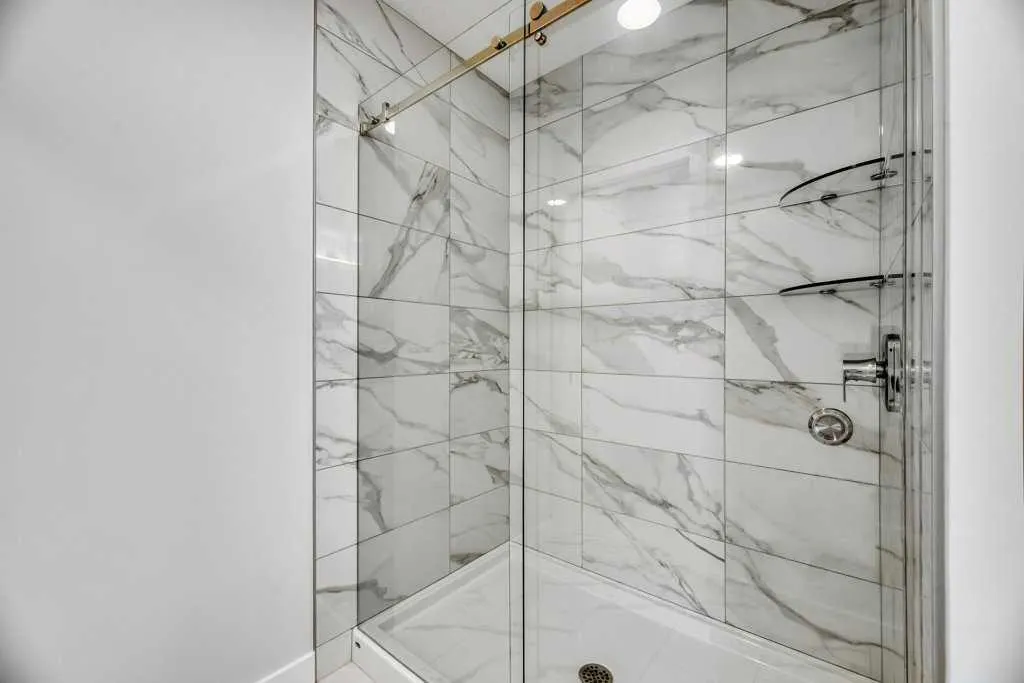 75 Amblehurst Link NW