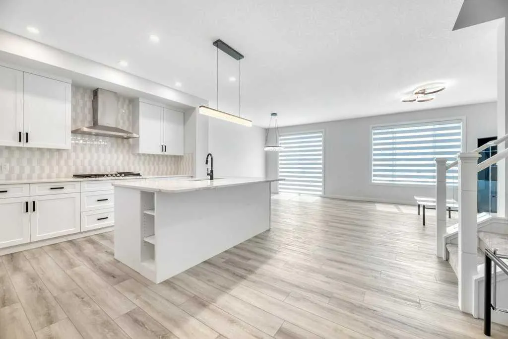 75 Amblehurst Link NW