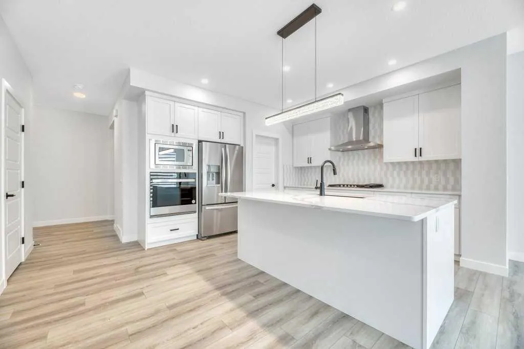 75 Amblehurst Link NW