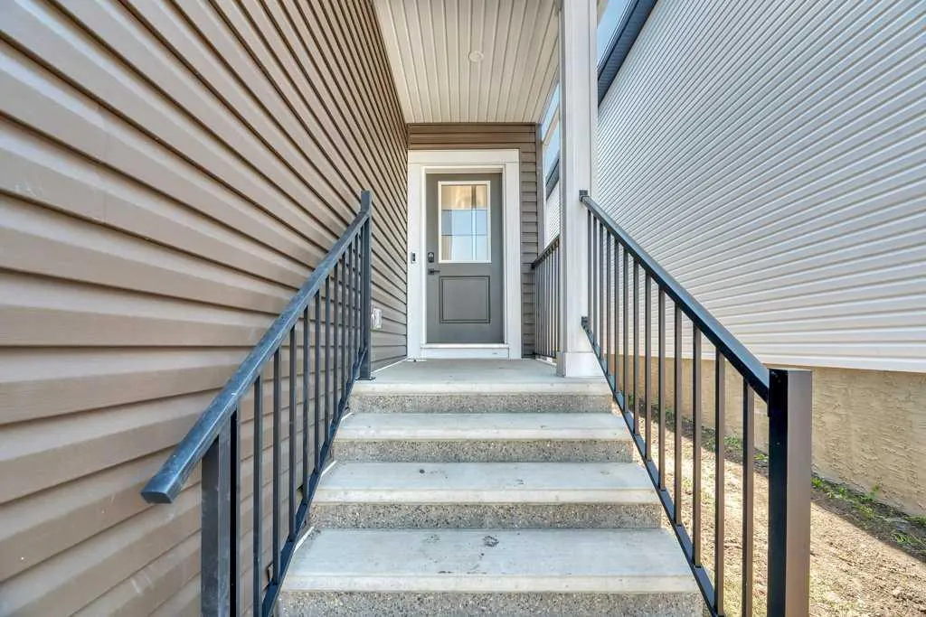 75 Amblehurst Link NW