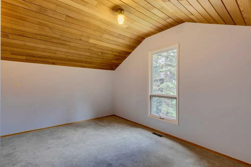 28 Wolf Drive