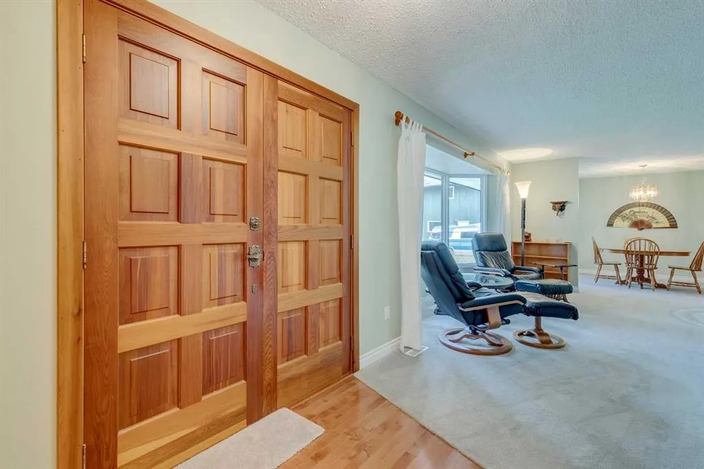 28 Wolf Drive