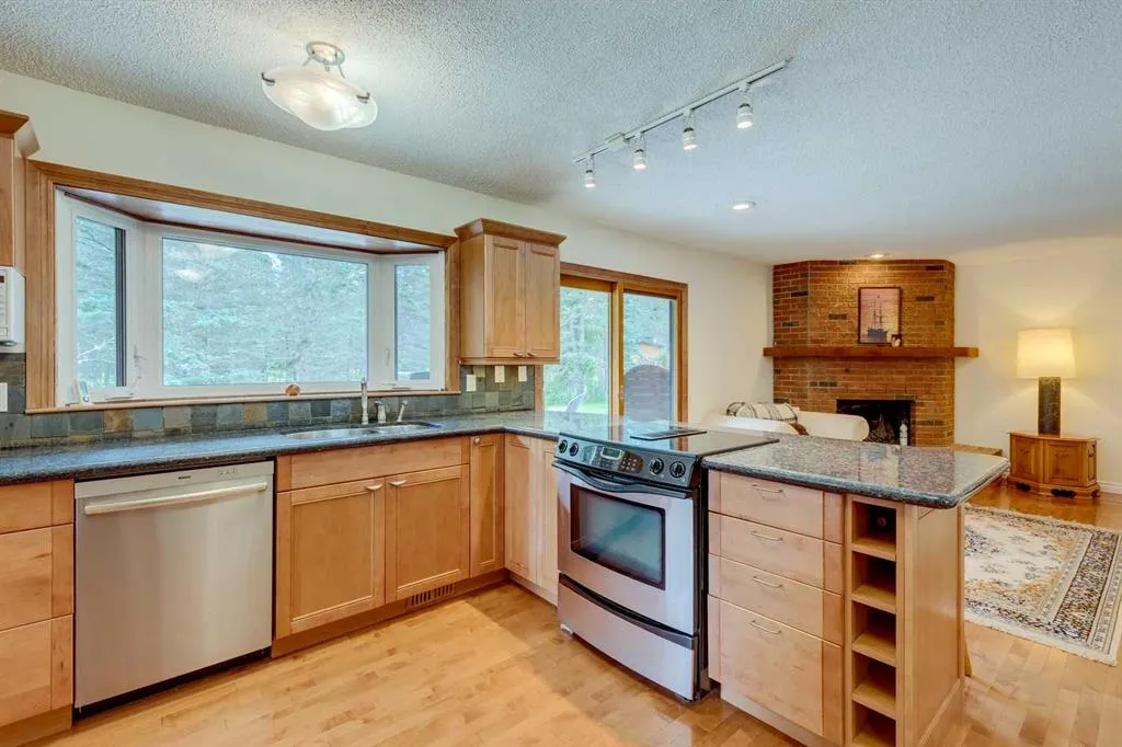 28 Wolf Drive